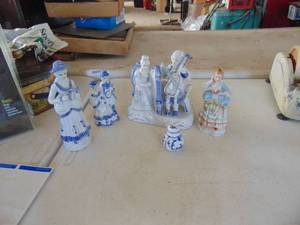 lot 2476 image: Selection of Figurines