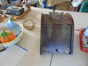 lot 2479 image: Coal Shoot Cover with Shovel