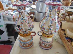 lot 2492 image: Pair of ceramic Lamps - Asian