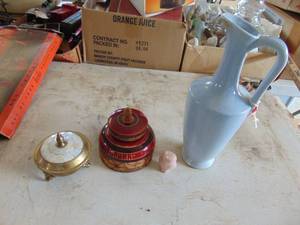 lot 2519 image: Blue Pitcher - Decor -