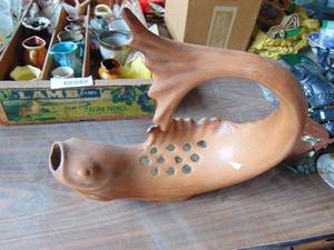 lot 2540 image: Wooden Fish Display - by Wanda