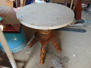 lot 2579 image: Slate Top Round Table