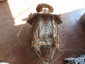 lot 2585 image: Vintage Light Fixture