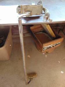 lot 2598 image: Brass - Commercial Door Fixtures