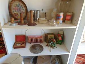 lot 2640 image: Contents of Shelf