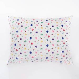 lot 2785 image: SquishPillow Standard Squish Pillowcase Forever Flowers Multi - Retail $10