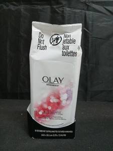 lot 2855 image: Olay Regenerist Micro-Exfoliating Wet Cleansing Cloths - Scented - 30ct - Retail $8