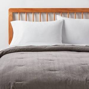 lot 2869 image: TwinTwin Extra Long Corduroy Plaid Comforter Gray - Room Essentials - Retail $40