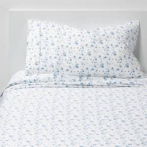 lot 3100 image: TwinTwin XL Printed Performance 400 Thread Count Sheet Set WhiteBlue Floral - Threshold Cotton Satin, 3-Piece Set - Retail $35