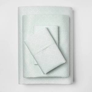 lot 4033 image: Queen Printed Performance 400 Thread Count Sheet Set Mint Diamond - Threshold Cotton Sateen, Includes 2 Pillowcases & Fitted Sheet - Retail $55