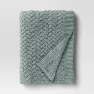 lot 4405 image: Chunky Chenille Throw Soft Green - Threshold - Retail $34