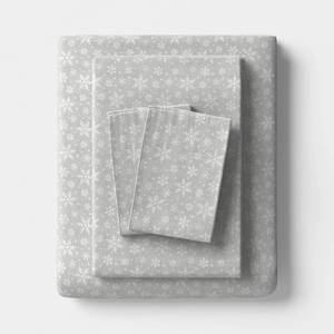 lot 4407 image: Twin Christmas Flannel Sheet Set Gray Snowflake - Wondershop