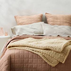 lot 4457 image: 50x70 Oversized Solid Bed Throw Natural - Casaluna Acrylic Knitted, Reversible, OEKO-TEX Certified - Retail $80