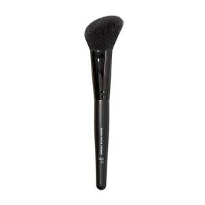 lot 4725 image: e.l.f. Angled Blush Brush, Face Makeup Brush For A Sculpted Look, Great For Cream, Liquid Or Powder Blush, Bronzers &amp more, Vegan &amp Cruelty-Free&nbsp