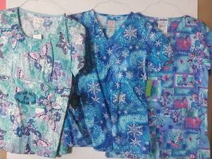 lot 68004 image: Landau & Peaches Medical Scrub Tops Bundle - Butterfly and Snowflake Patterns (Size XS) Lot of 3
