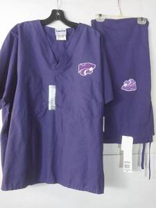 lot 68013 image: APPEARS NEW - Kansas State Wildcats Medical Scrub Set (Size XL)