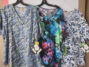 lot 68024 image: APPEARS NEW - Barco & Bio Brand Medical Scrub Tops (Size 3XL) Lot of 3