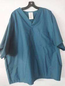 lot 68053 image: APPEARS NEW - Scrub Zone Medical Uniform Top (Size 3XL)
