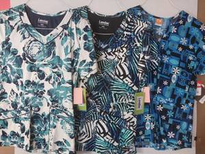 lot 68060 image: APPEARS NEW - Landau & ICU Medical Scrub Tops - Blue Floral and Abstract Patterns (Size Small) Lot of 3