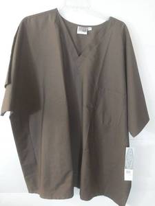 lot 68068 image: APPEARS NEW - Scrubzone Brown Medical Scrub Top Style 71221 (Size 5XL)