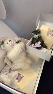 lot 1006 image: Annette Funicello collectible bears with box