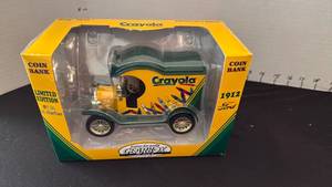 lot 1010 image: Crayola 1912 coin bank nib