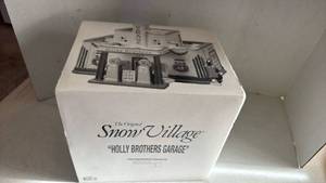 lot 1087 image: Department 56 Snow Village Holly Brothers garage