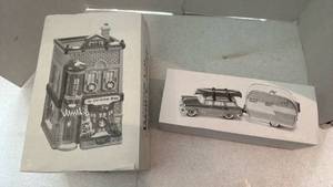 lot 1094 image: Snow Village Christmas Shop and On The Road Again Set