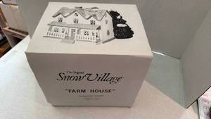 lot 1111 image: Original Snow Village Farm House Ceramic Building
