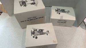 lot 1120 image: Department 56 Snow Village Airplane Collection