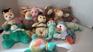 lot 1134 image: Precious moments stuffed animals