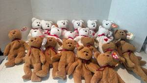 lot 1139 image: TY beanies babies