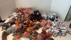 lot 1141 image: TY beanie babies