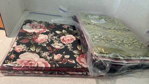 lot 1206 image: Fabric