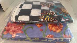 lot 1220 image: Fabric