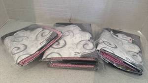 lot 1226 image: Fabric