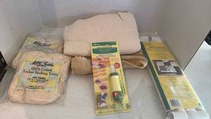 lot 1227 image: Cotton Twine, Felting Tool and more