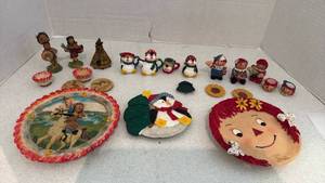 lot 1236 image: Popular Imports and other mini tea sets