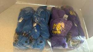 lot 1277 image: Premium pro bears