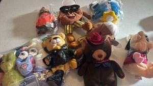 lot 1280 image: Harley Davidson and more plushies