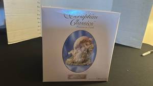 lot 1407 image: Seraphim Classics Serenity Trusting soul
