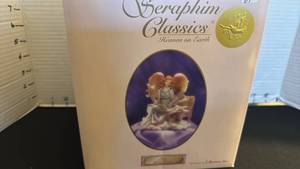 lot 1428 image: Seraphim Classics Joy Gift of Heaven