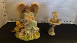 lot 1443 image: Seraphim Classics Josephine celebration of peace and bird bath