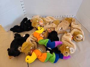 lot 1479 image: Ty beanies