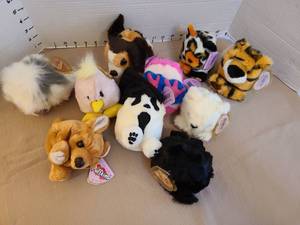 lot 1496 image: Puffkins