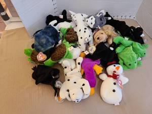 lot 1501 image: Ty beanies