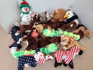 lot 1609 image: Ty beanies