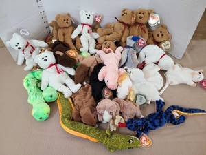 lot 1611 image: Ty beanies