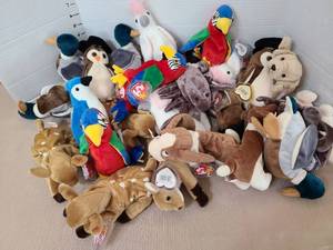 lot 1612 image: Ty beanies