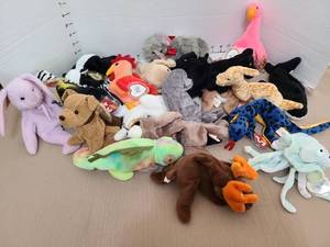 lot 1656 image: Ty beanies